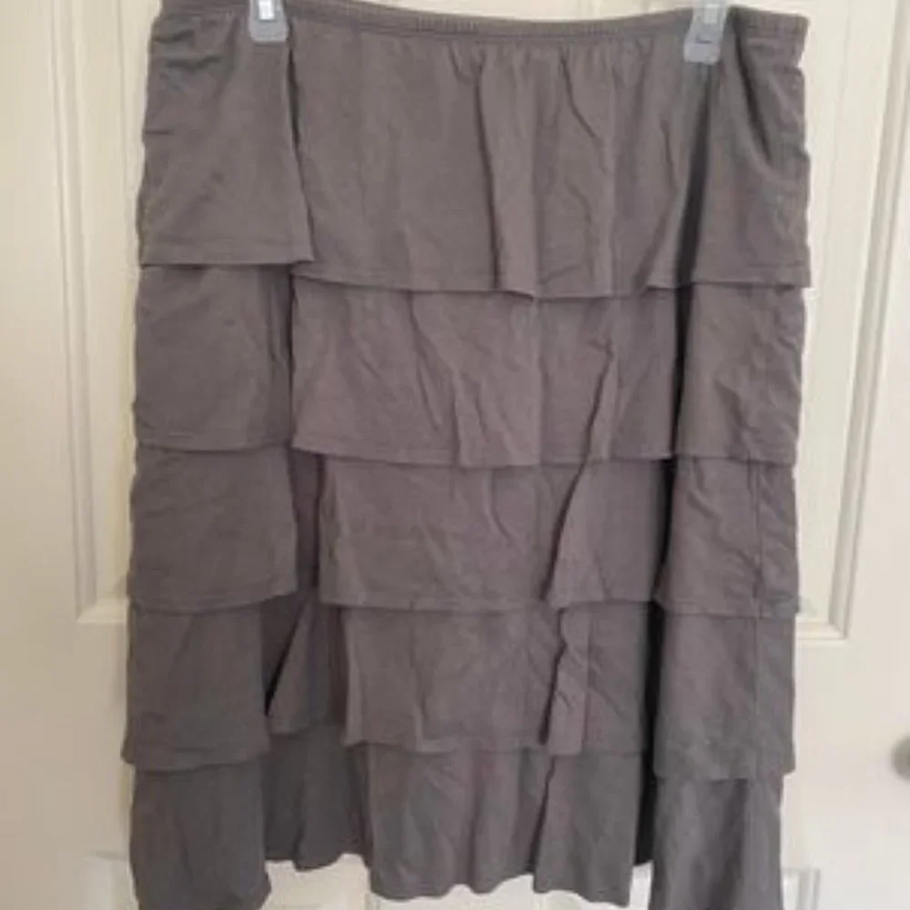 Tiered Ruffle Skirt - Picture 2 of 3